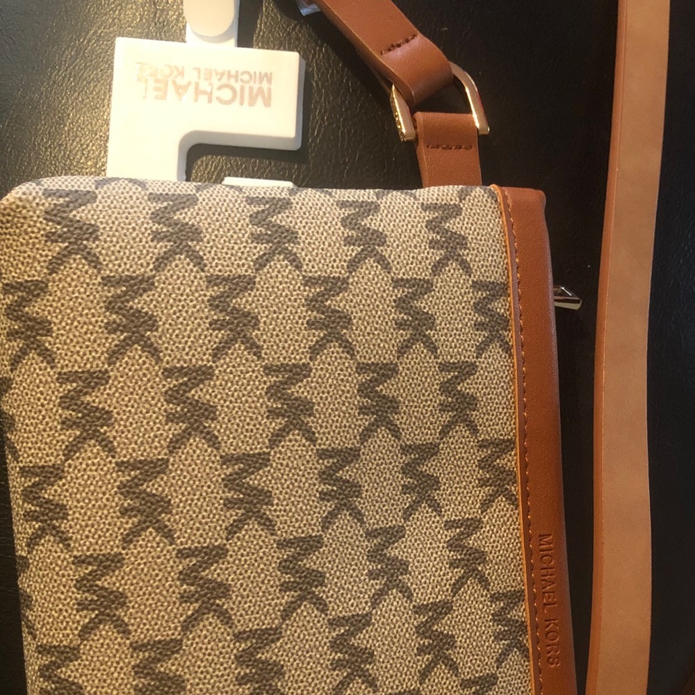Michael Kors belt bag new with tags NWT size small